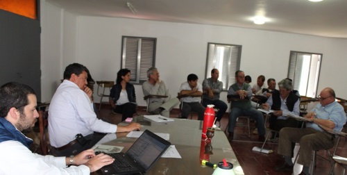 Analizan líneas de financiamiento y apoyo para siembra de algodón