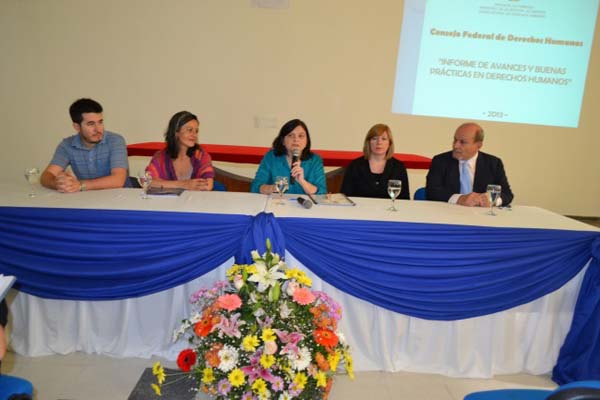 Amplio abordaje sobre políticas publicas en derechos humanos
