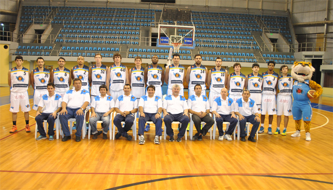 La Unión de Formosa presentó el nuevo plantel para la temporada 2014/2015