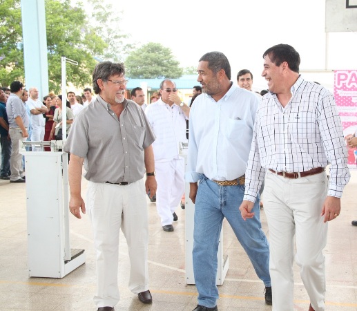 Décima y el diputado Insfrán cerraron jornada del megaoperativo sanitario