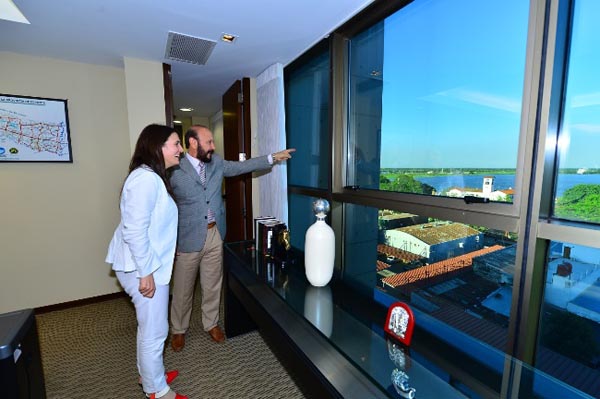 Insfrán con la ministra Rodríguez