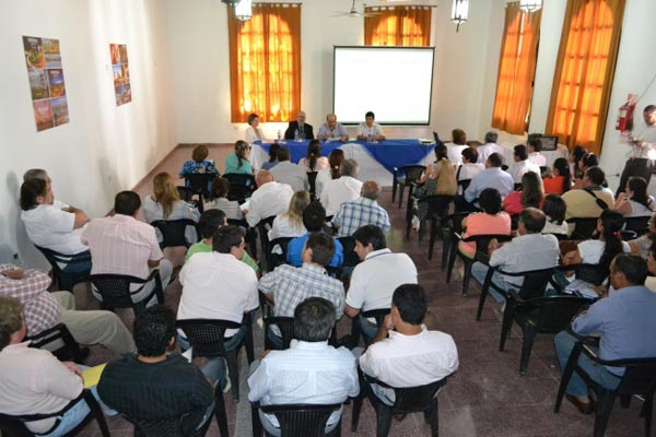 Hacienda y el Tribunal de Cuentas en reuniones con representantes comunales