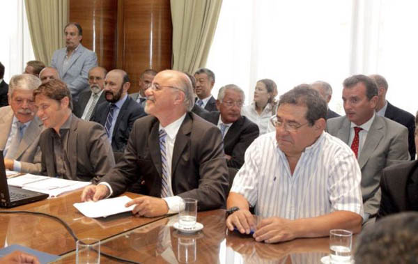 Formosa en la ronda de reuniones para mantener la producción de petróleo