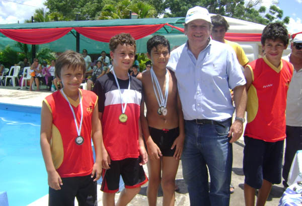 Arranca tradicional Torneo Regional de Natación