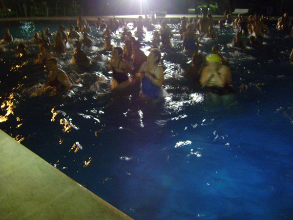 Continúan las clases gratuitas de Aquagym en el Paraíso de los Niños