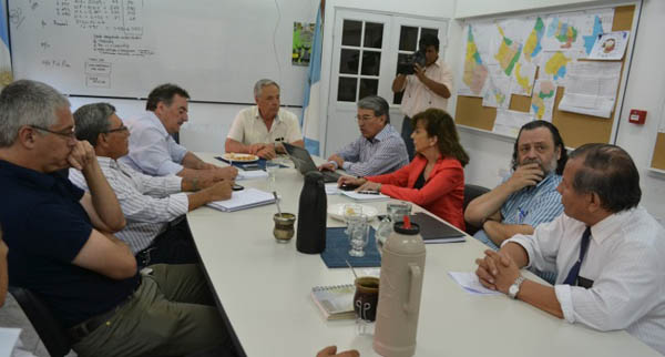 Avanzarán en proyectos educativos científicos-tecnológicos