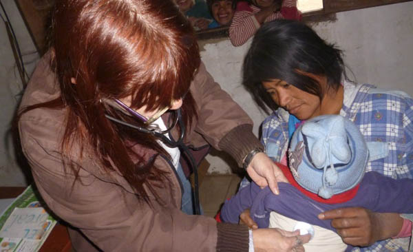Destacan mejoras sanitarias para reducir la mortalidad materno-infantil