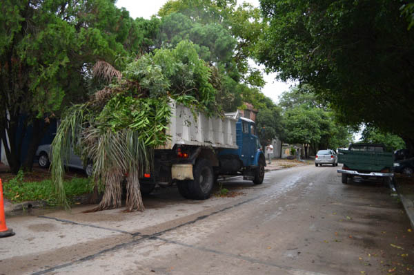 Trabajos en barrios de la ciudad afectados por el temporal
