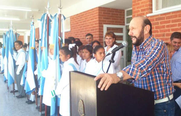 Insfrán dijo que en el proyecto provincial “hay lugar para todos los que quieren a Formosa”