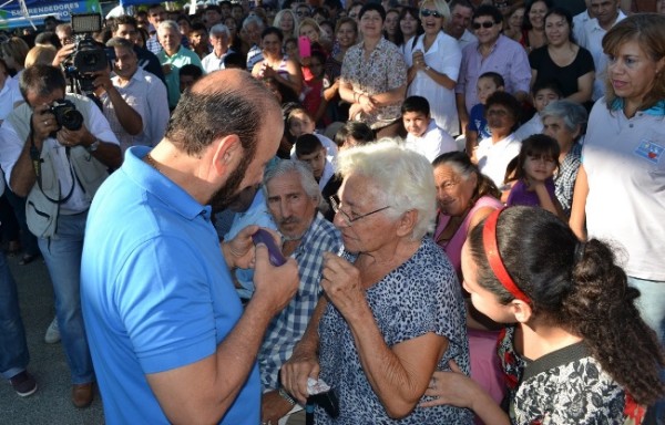 “Por nuestra gente, todo” en el barrio San Juan Bautista