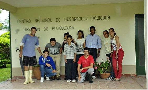 Jóvenes formoseños se capacitan en piscicultura