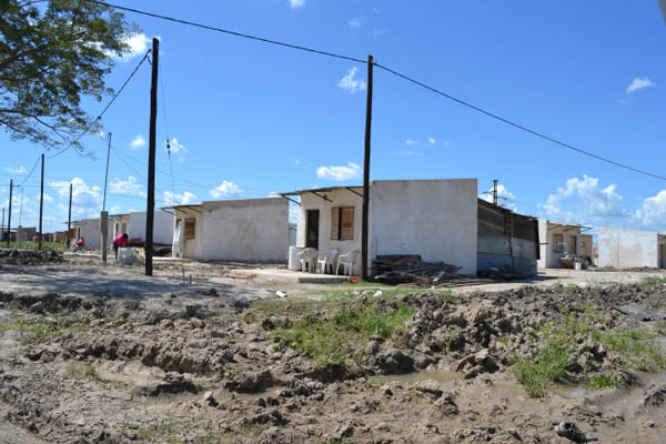 Prosigue la relocalización en un hogar digno