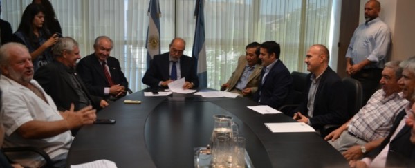 Explican modalidades de apoyo crediticio a las pequeñas empresas formoseñas