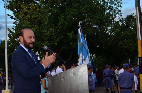 El acto central por el día de la Bandera Nacional será en el mástil municipal