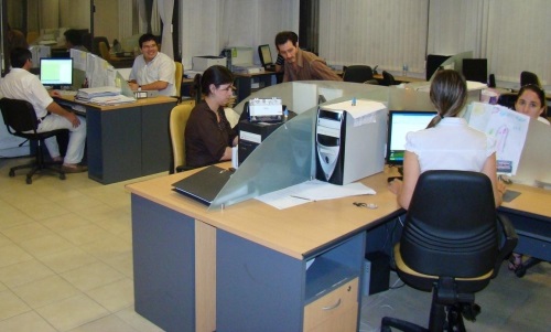 En Economía trabajar en proceso de liquidación de salarios y aguinaldo