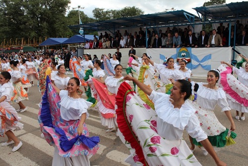 Evocan el 60° aniversario de la provincialización