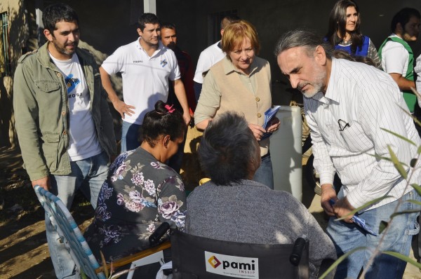 Jóvenes y candidatos del FpV en caminata por la Jurisdicción 5