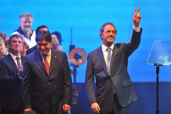 Insfrán en el lanzamiento del plan económico de Daniel Scioli