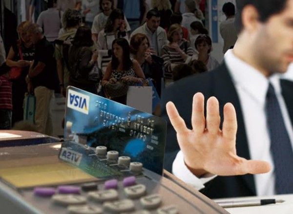 Dejó de ser obligatorio el seguro de vida sobre el saldo de tarjetas de crédito