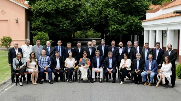 Insfrán en la reunión de los gobernadores con el presidente Macri