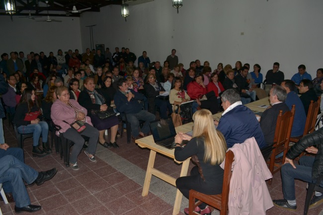 Operativo solidario en el barrio 2 de Abril