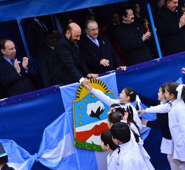 Insfrán presidió actos patrios en Formosa Capital