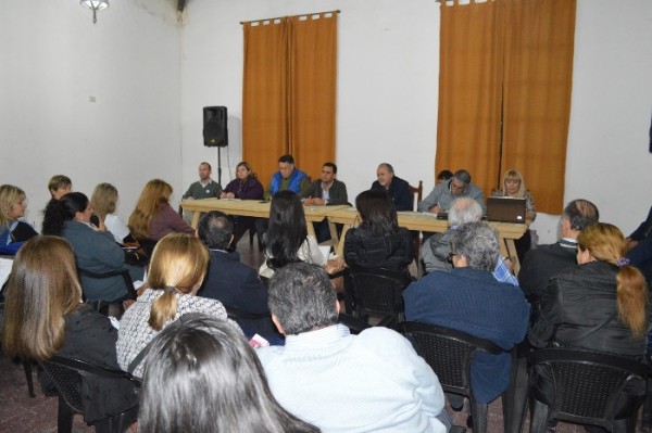 “Por nuestra gente, todo” en el barrio Parque Urbano
