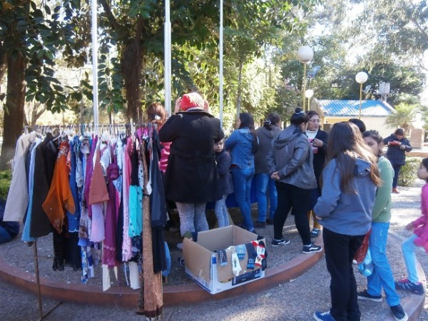 Primera feria municipal en Villa Escolar