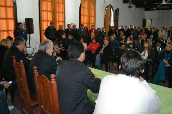“Por nuestra gente, todo”  en el barrio Juan Domingo Perón