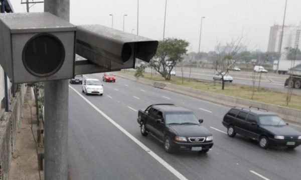 Aseguran que solicitud de antecedentes nacionales de multas para sacar licencias de conducir derivaría en injusticias