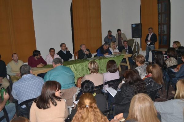“Por nuestra gente, todo”en barrio Simón Bolívar