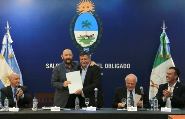 Insfrán acordó sumar a Formosa al espacio de gobernadores para la integración regional