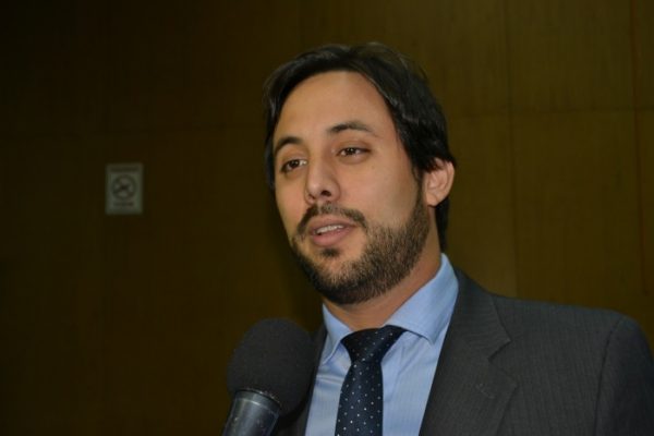 El diputado Vera estima desesperación de Naidenoff daña a toda la provincia