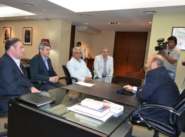 El gobierno relanzo proceso licitatorio para la construcción de 1310 viviendas