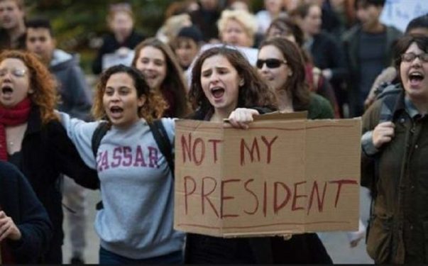 Mujeres protagonizan hoy marcha de protesta contra Trump