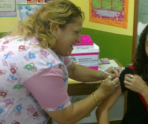 Salud intensifica la vacunación HPV en toda la provincia