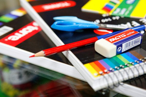 Respecto al año pasado, útiles  escolares registran suba del 35%