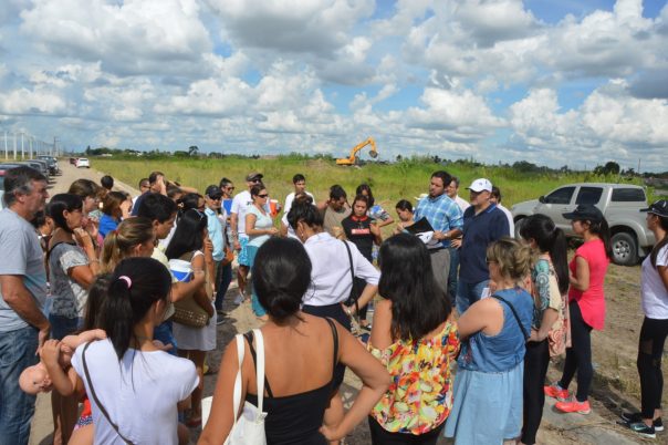 Emotivos testimonios de familias que inician edificación de sus casas tras acceder a sus lotes