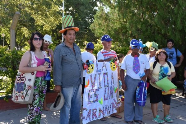 Aumento en expectativa de vida; mujeres de 72 a los 77 años y varones de 66 a 71