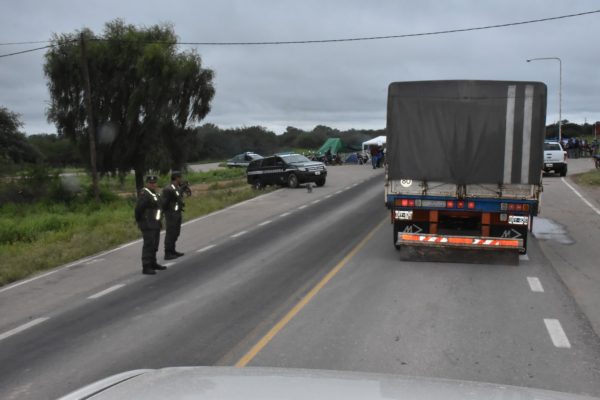 Gendarmería confirmó que no existe orden de intervenir en Ingeniero Juárez