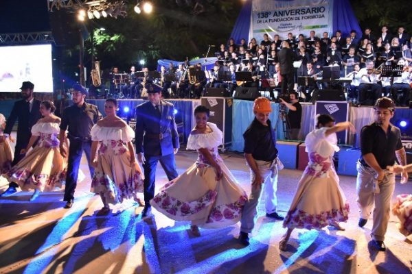 Por las lluvias suspendieron festejos por el 138° aniversario de Formosa
