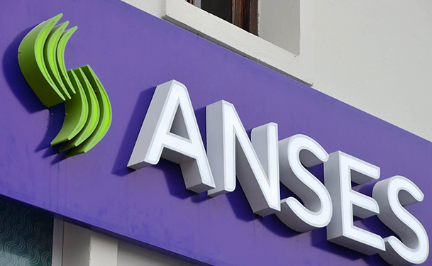 Defensoría denunció que nación quiere recortar pensiones por viudez