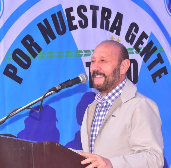 Insfrán pidió reflexionar a los dirigentes opositores que “defienden barbaridades”