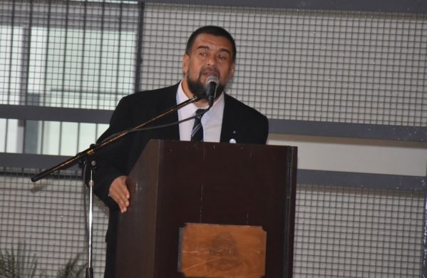 González contrastó los “hechos objetivos” con la “pos verdad” que nación promueve