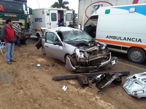 Accidente de tránsito cerca de la Subcomisaría de Puente  Uriburu