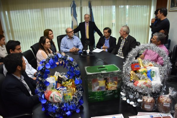 Acuerdo gobierno-supermercados y carnicerías