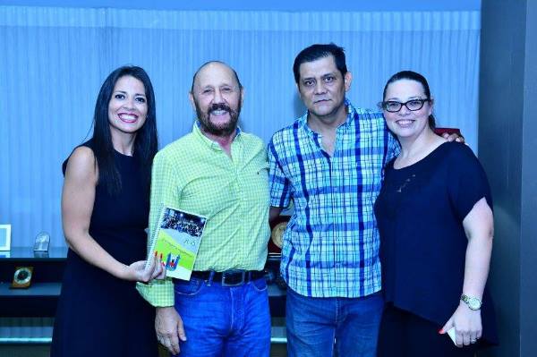 Insfrán agradeció las muestras de afecto recibida en su cumpleaños