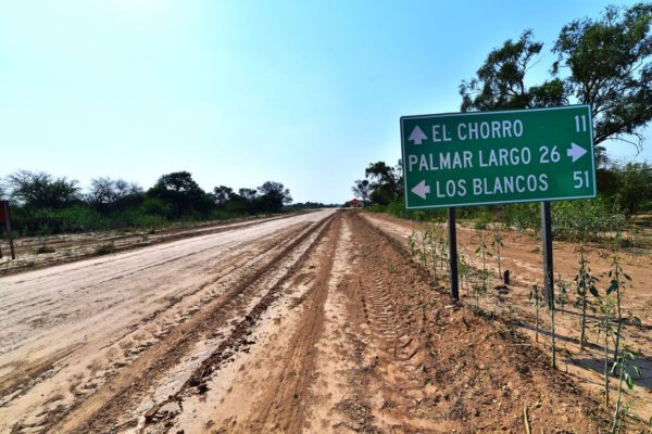 Trabajan en proyecto para enripiar nueva ruta cruzada por el Trópico de Capricornio