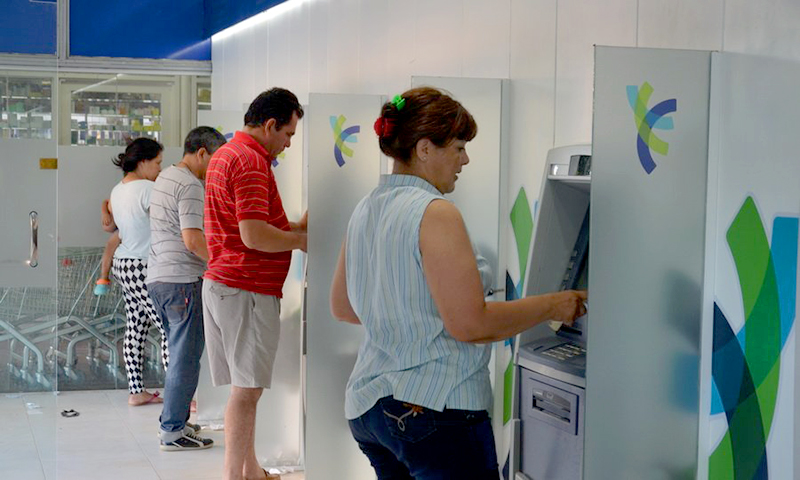 Cajeros automáticos del Banco Formosa se recargarán los días sábado 10 y martes 13