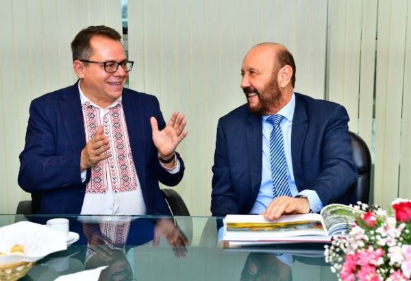 Insfrán recibió al embajador de Ucrania en nuestro país
